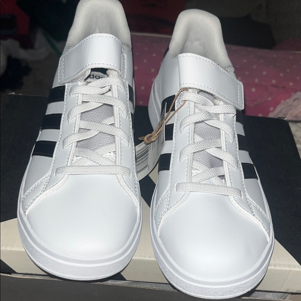 Brand new Adidas Classic White Sneakers with Black Stripes - Picture 2 of 4
